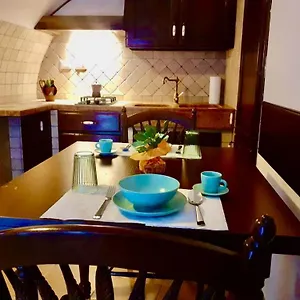 casa-graziella-santagata-di-militello.sicilyhotelsitaly.net/